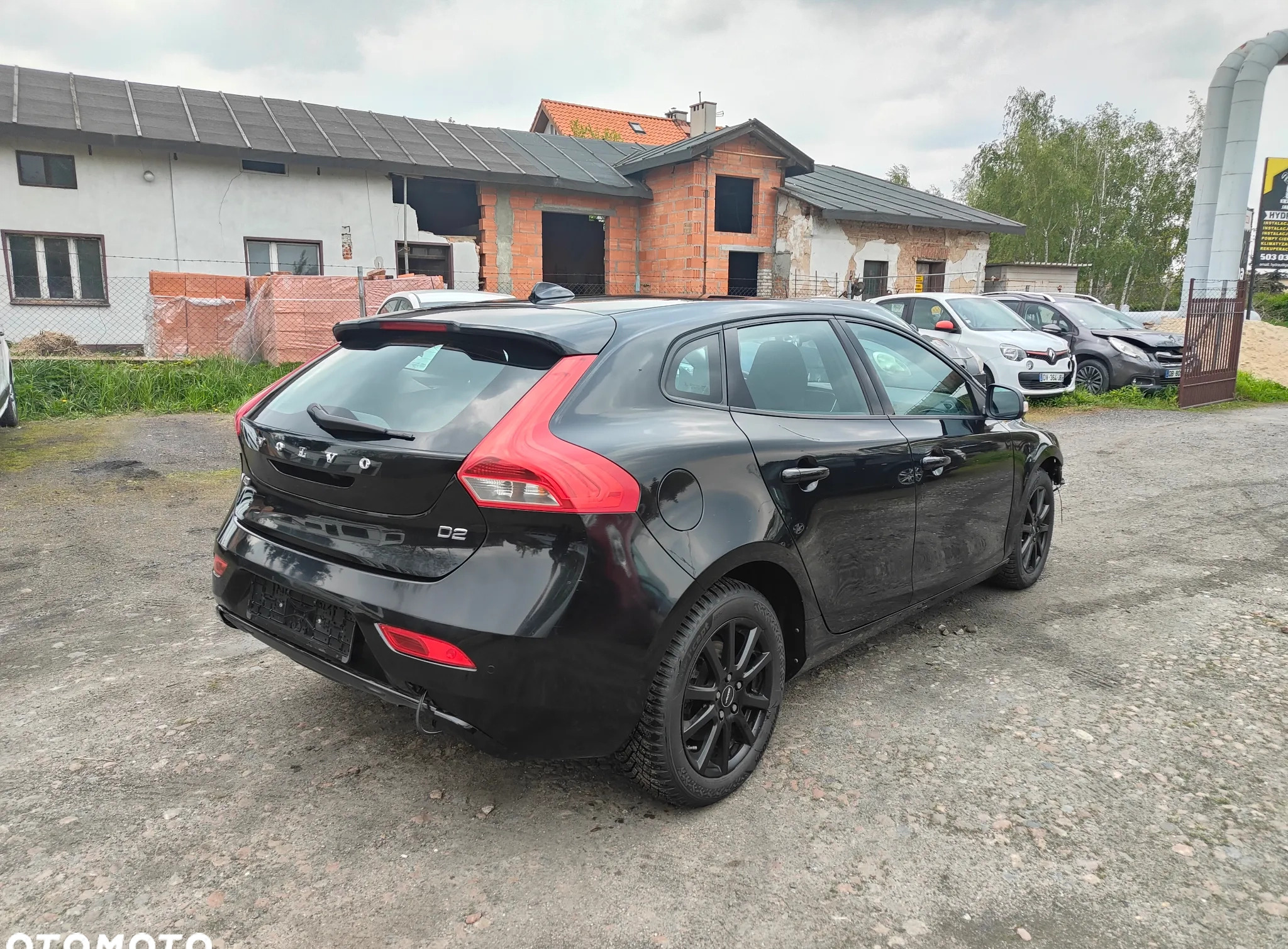 Volvo V40 cena 27900 przebieg: 159790, rok produkcji 2015 z Słupca małe 67